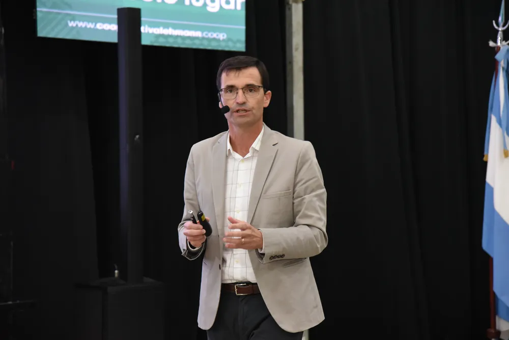 4c2e10bdac352b8f8dcbbdd76a7fdd9219b45930